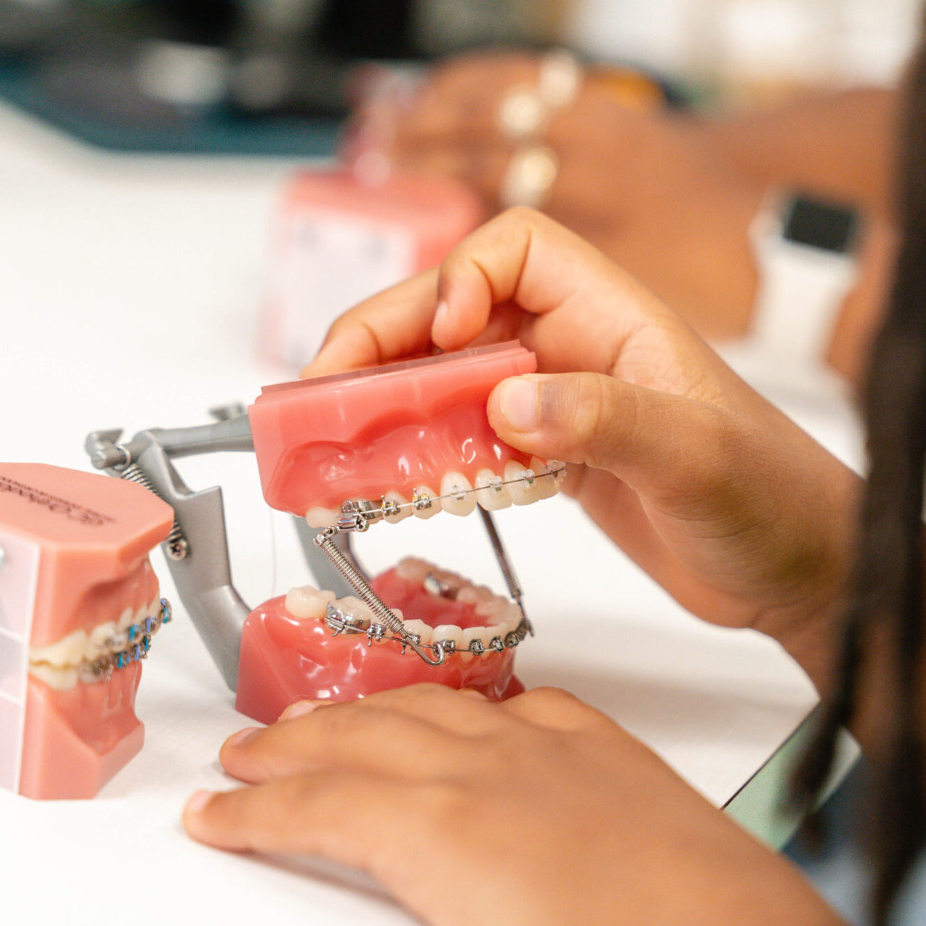 hawley-ortho-patient-int-04395