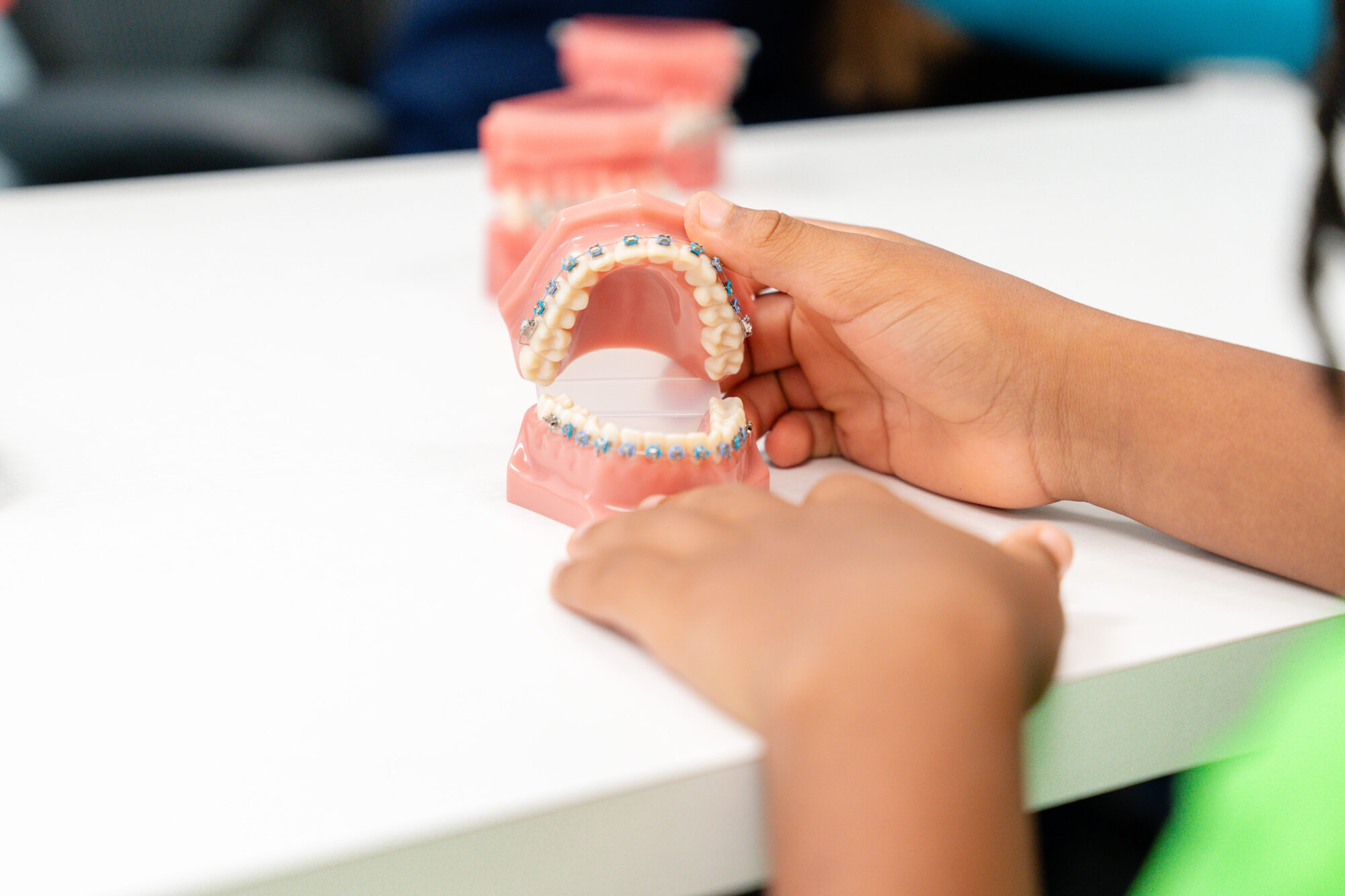 hawley-ortho-patient-int-04383